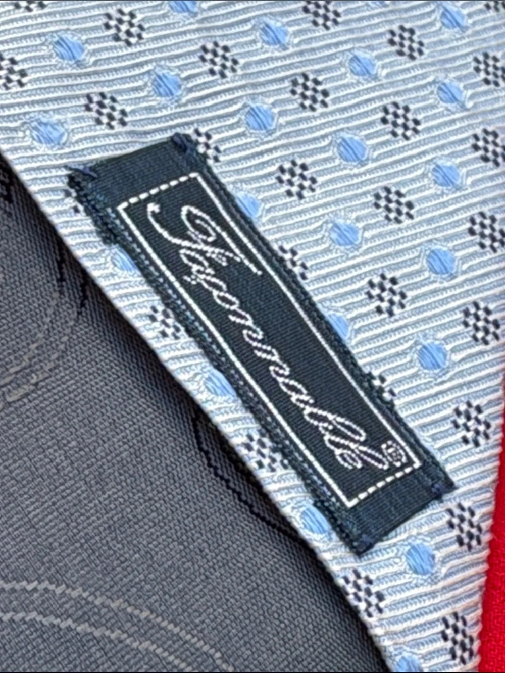 Faconnable gorgeous silk tie!